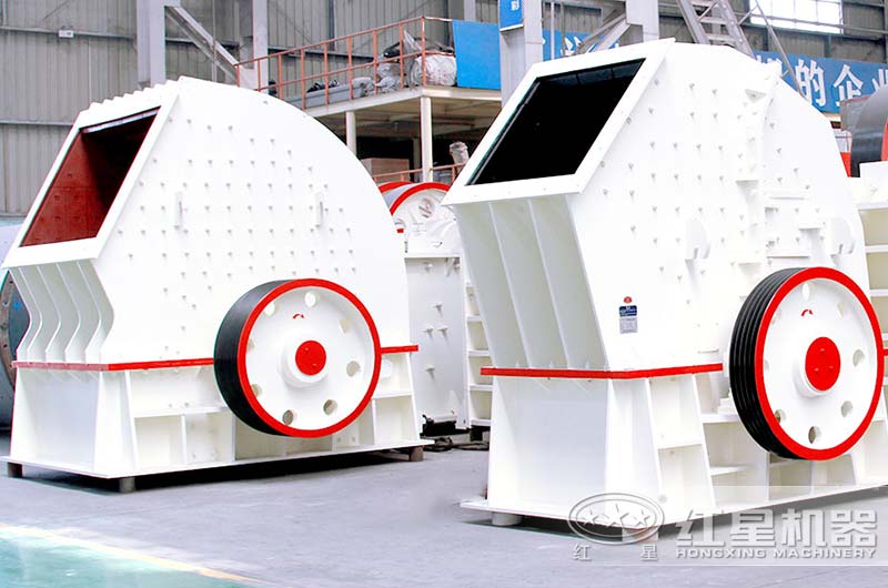 對(duì)比傳統(tǒng)錘破，一次成型單段錘破碎石強(qiáng)、出料更好