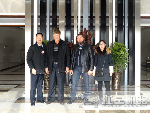 外國(guó)客戶蒞臨我司購(gòu)買(mǎi)設(shè)備