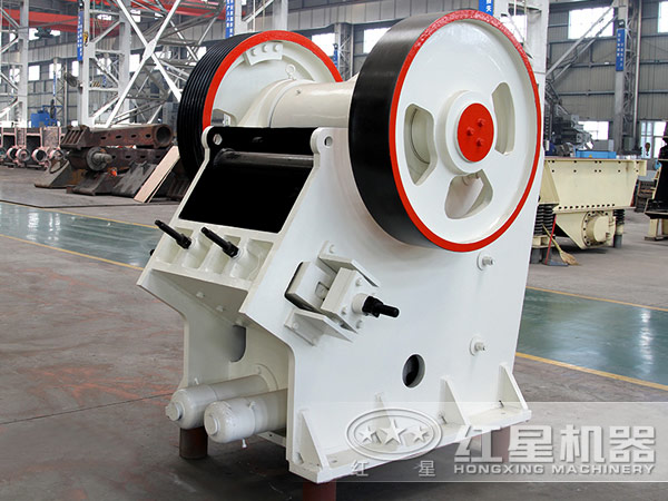 對比傳統(tǒng)鄂破機，新一代歐版鄂式破碎機具有哪些優(yōu)勢？