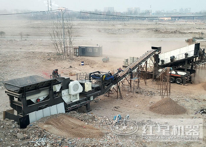 流動(dòng)石子破碎機(jī)客戶生產(chǎn)現(xiàn)場