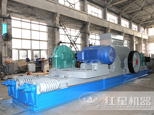 高爐礦渣對(duì)輥式破碎機(jī)生產(chǎn)車間