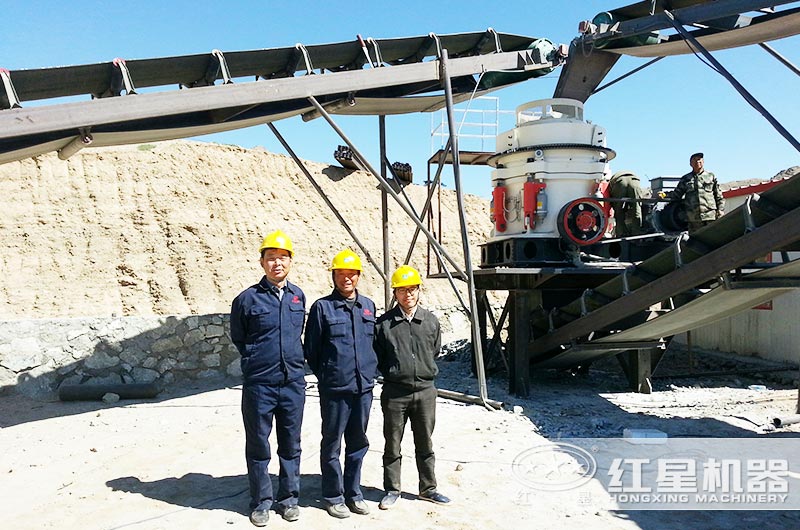 硬巖石子破碎生產(chǎn)客戶(hù)現(xiàn)場(chǎng)