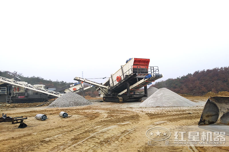 移動破石子機，目前國內(nèi)比較先進的破碎石子機器