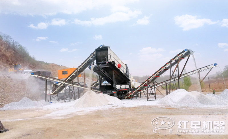 安陽用戶移動制砂機(jī)工作現(xiàn)場