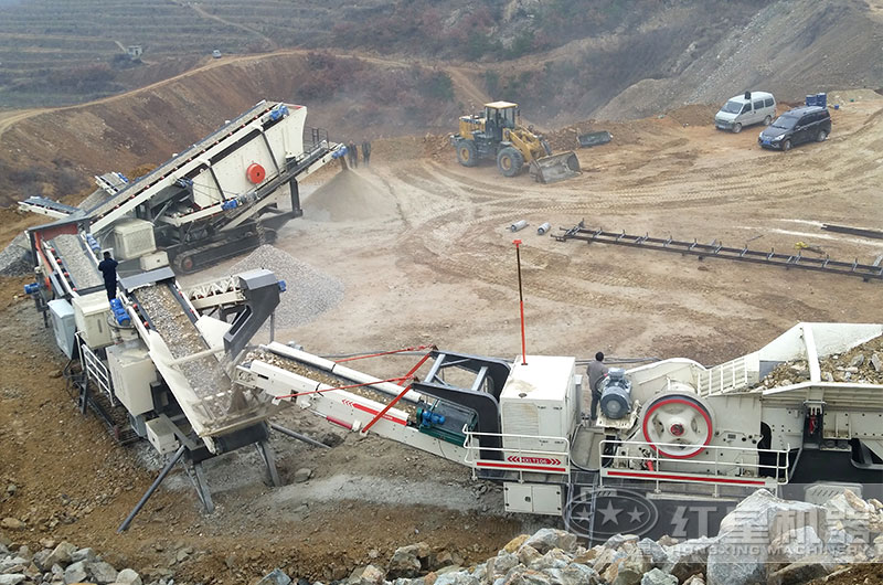 浙江用戶的移動(dòng)破碎生產(chǎn)線現(xiàn)場(chǎng)